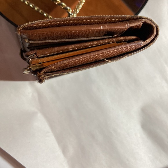 Louis Vuitton Kiss lock wallet - Picture 7 of 17